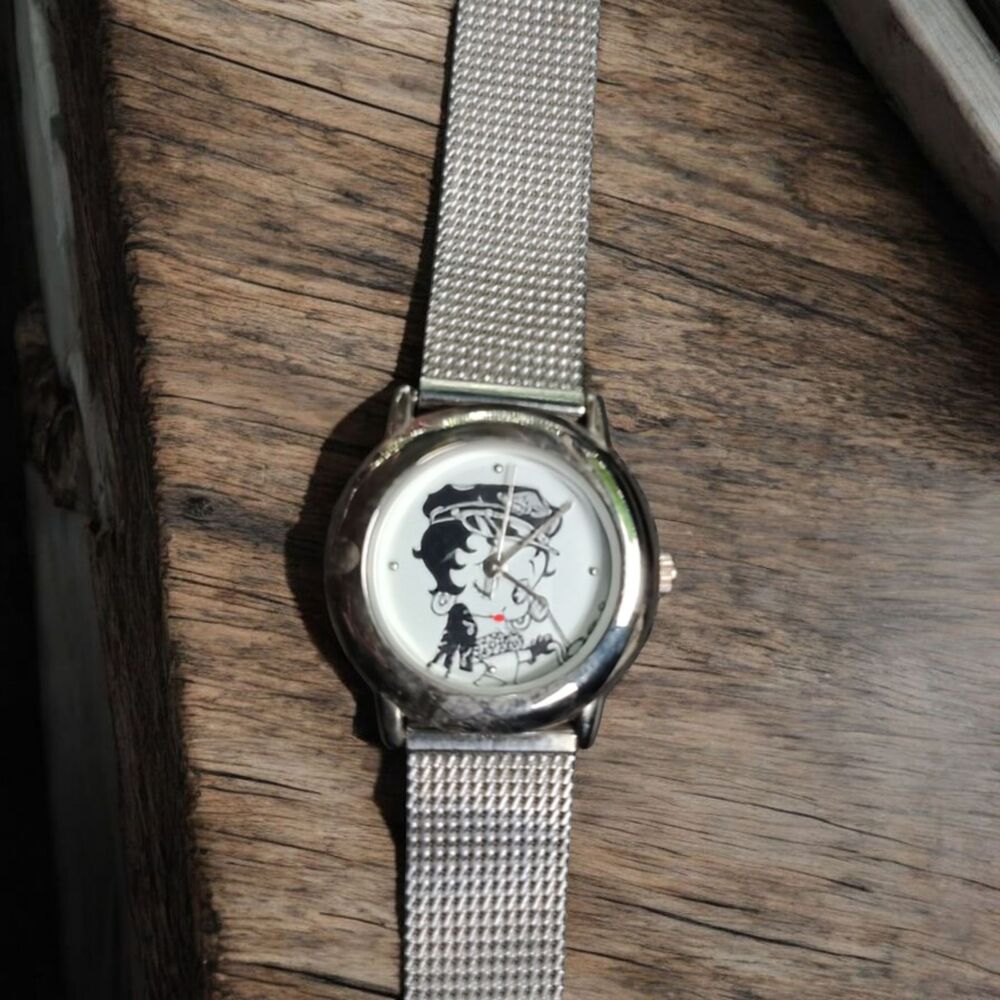 Betty Boop Watch Womens Quartz Japan Movt Silver Tone Mesh Band Stainless Steel